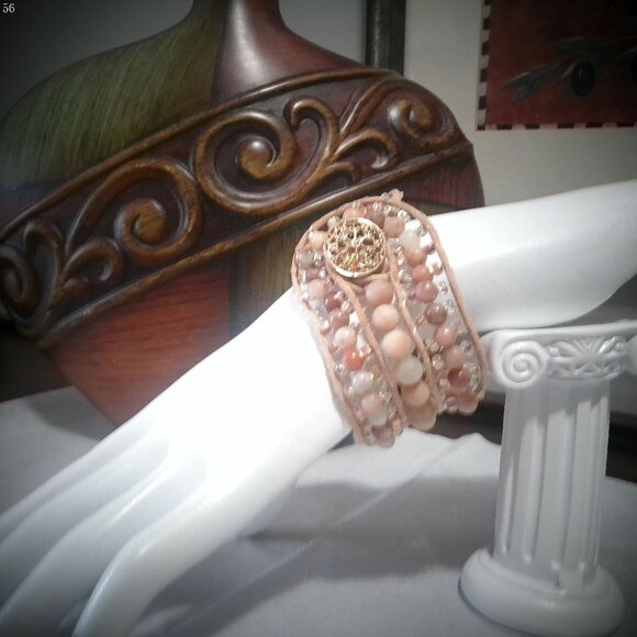 BLING-UP Beige Leather Bracelet (3) Rows Sandstone & Pale Peach Beads 7 1/4" - Picture 1 of 4